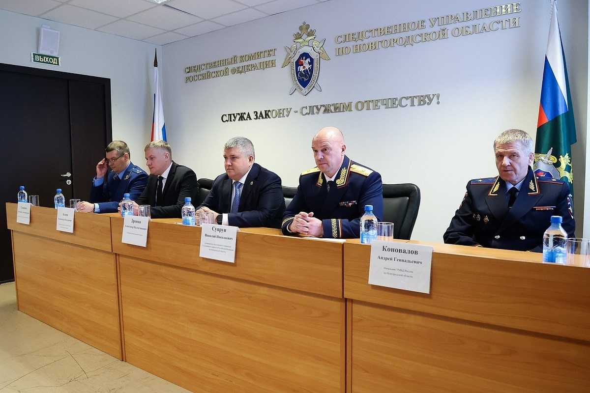 Почти 400 уголовных дел раскрыли за год в новгородском управлении СК РФ