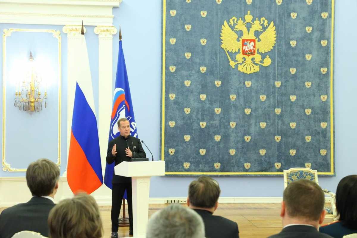 «Единая Россия» разрабатывает специальную программу по трудоустройству ветеранов спецоперации