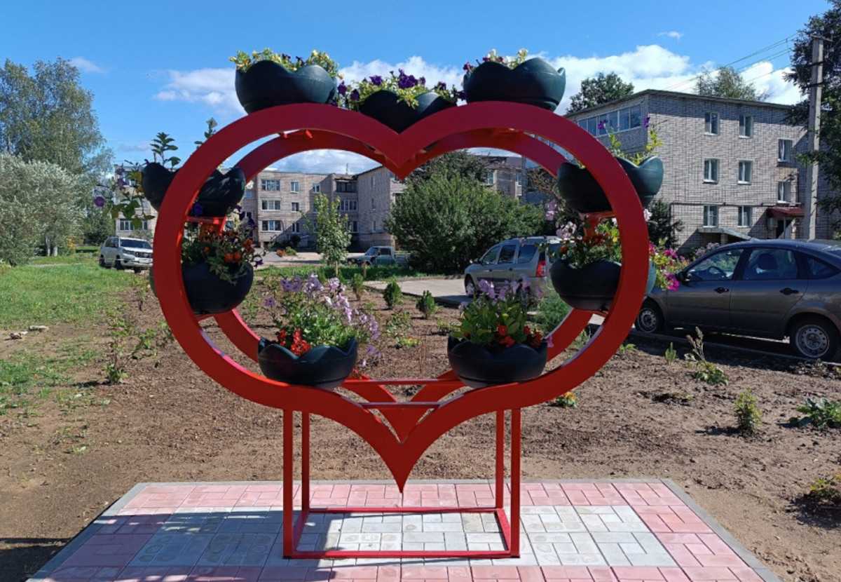 Два боровичских ТОСа стали призёрами всероссийского конкурса «Лучший дом. Лучший двор»