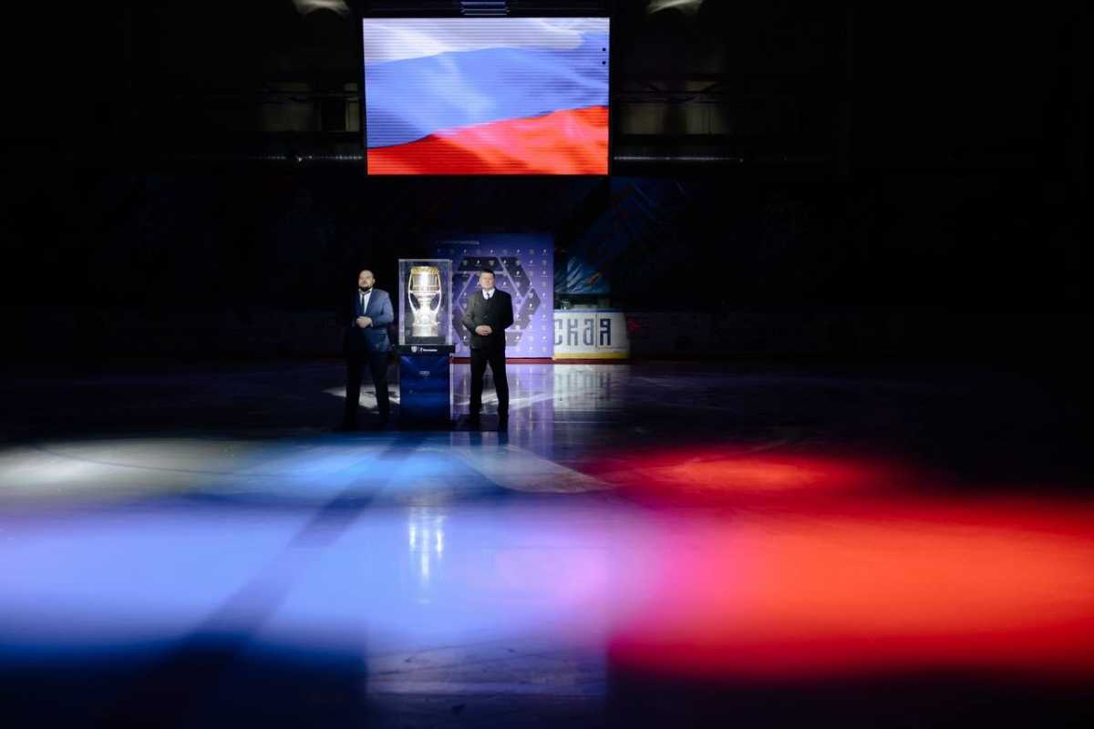 Следующая остановка — Великий Новгород: легендарный Кубок Гагарина продолжает путешествие по городам Северо-Запада страны