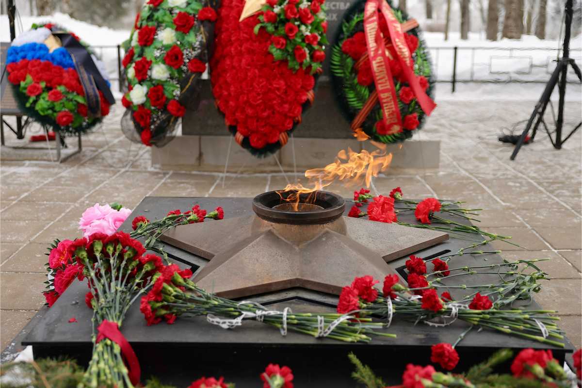 В Шимске отметили 82-летие со дня освобождения посёлка от немецкой оккупации