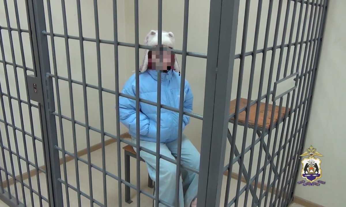 Посыльная мошенников забрала у четырёх новгородцев 2,6 млн рублей