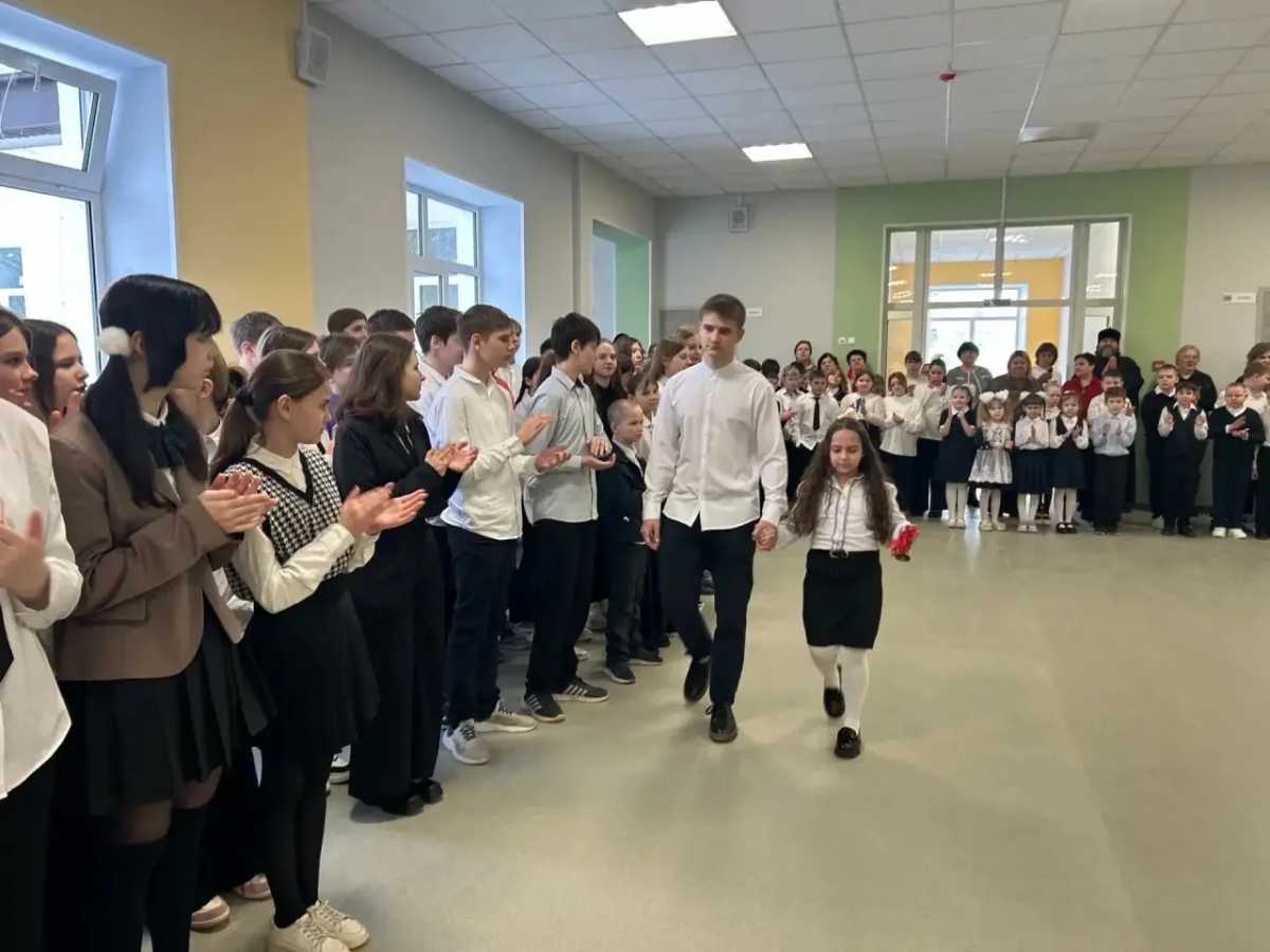 В Сольцах после капитального ремонта открыли школу № 2