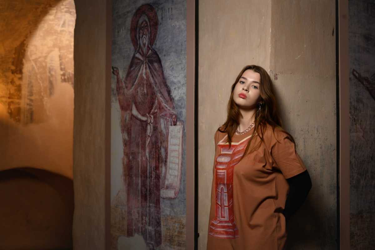 Новгородский музей-заповедник запустил линейку футболок с принтами, вдохновлёнными фресками Феофана Грека