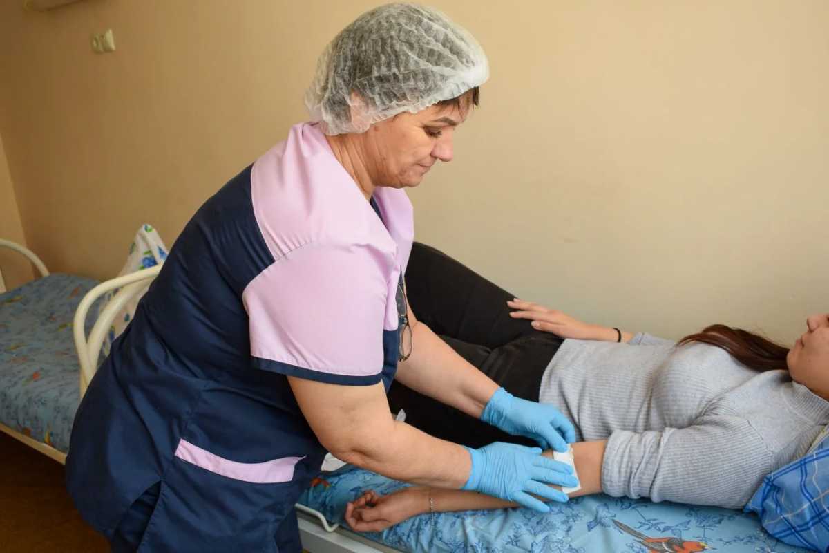 В посёлке Парфино возобновили приём пациентов в дневном стационаре