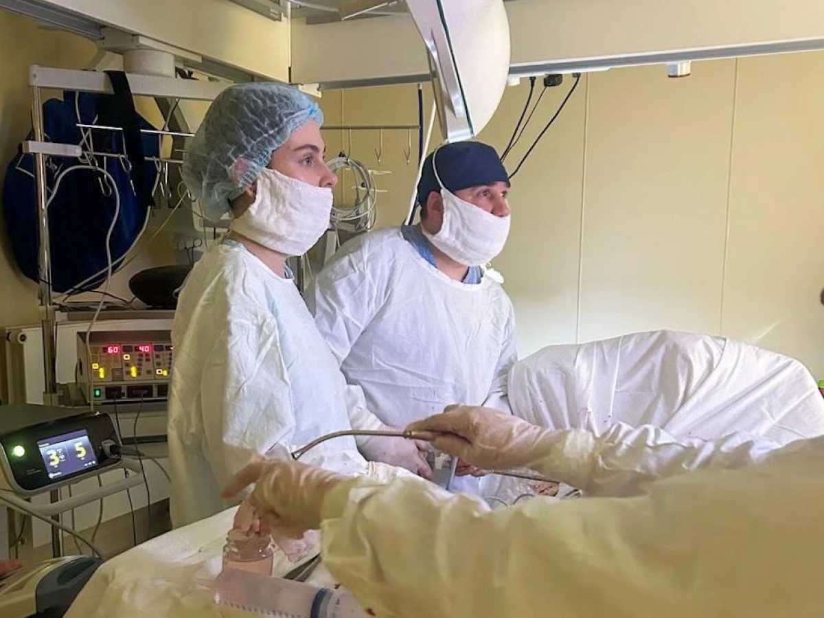 Новгородские врачи впервые удалили опухоль рядом с сердцем малоинвазивным методом