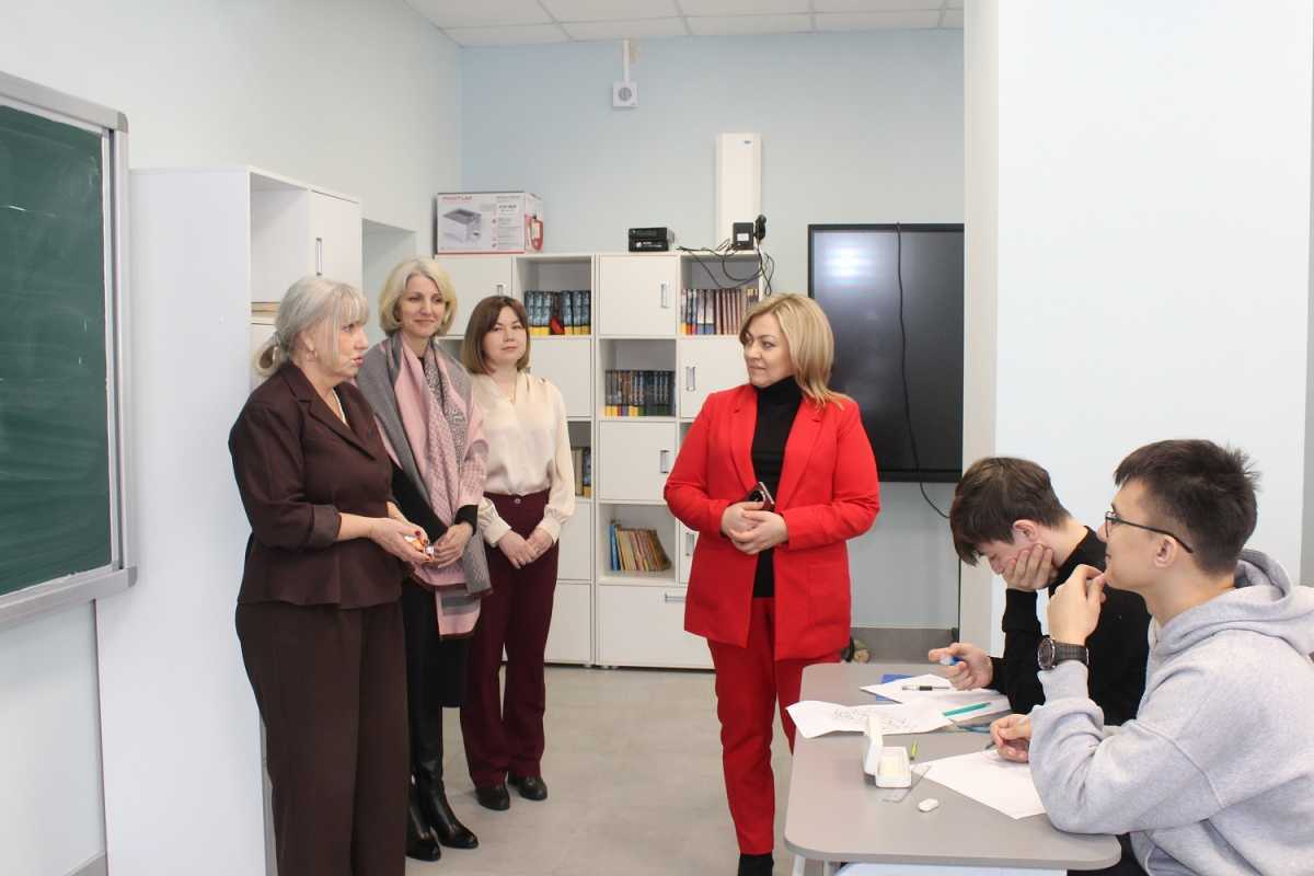 В Окуловском округе отремонтируют студенческое общежитие и детский сад