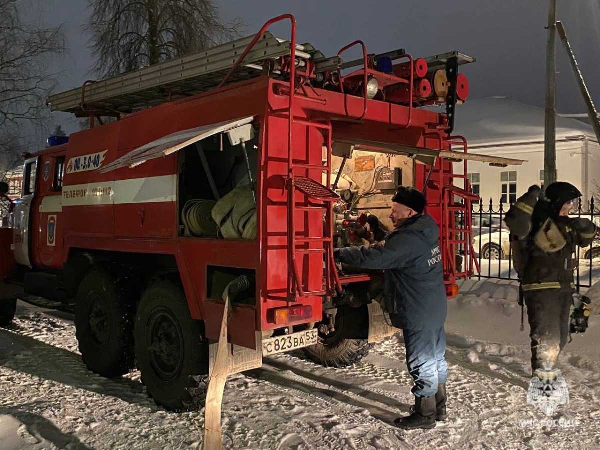 В Боровичской ЦРБ прошло пожарно-тактическое занятие