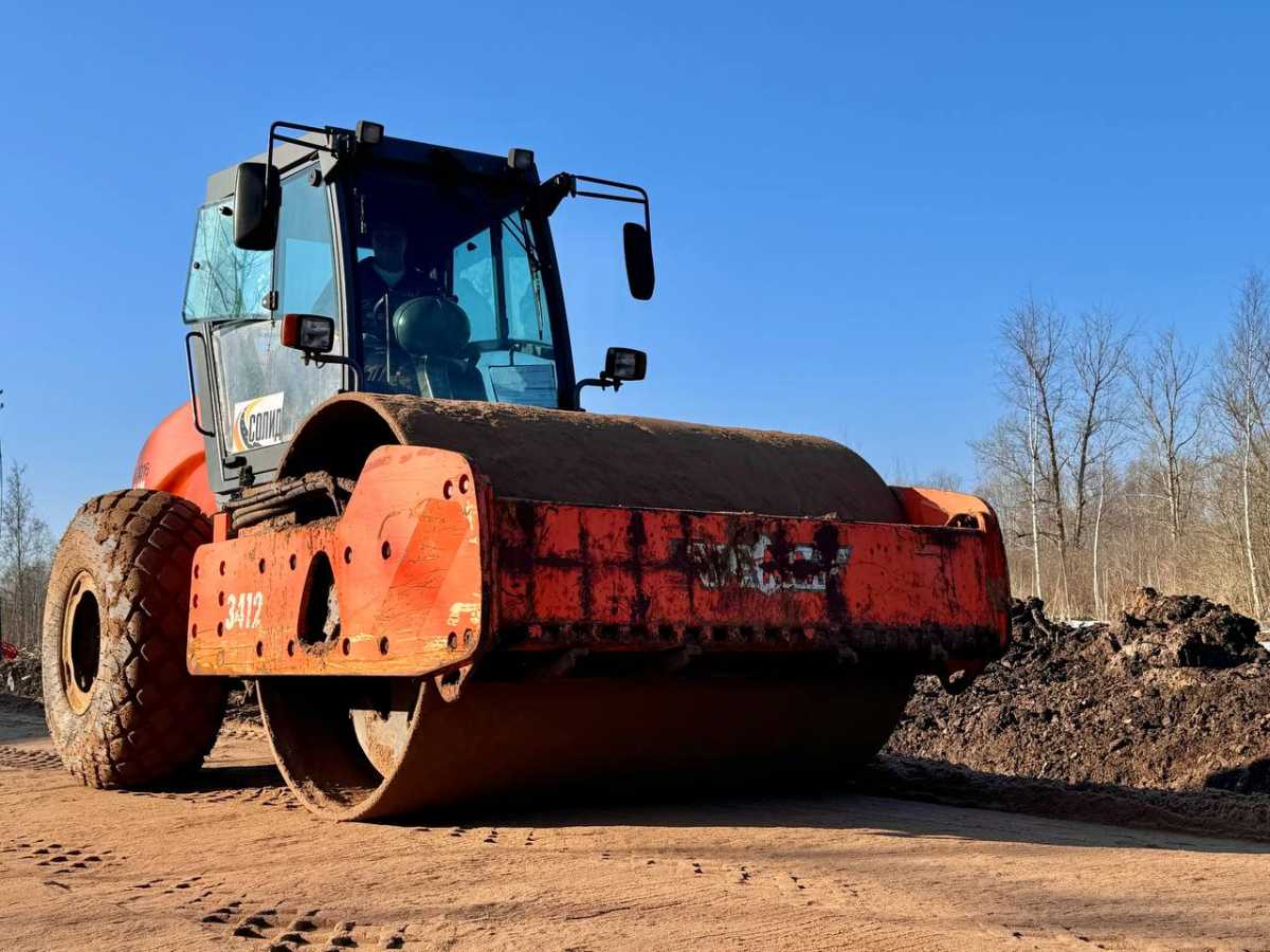 Под Великим Новгородом строят подъезд к аэродрому «Кречевицы»