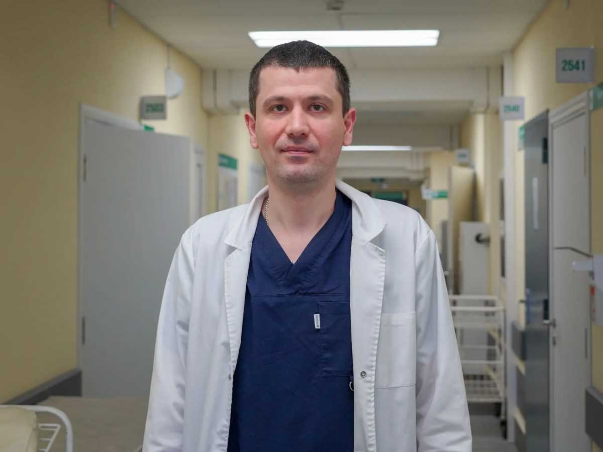 Хирург Алексей Никитченко переехал в Великий Новгород из Брянской области