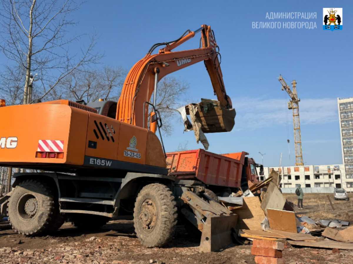 В Великом Новгороде планируют снести до конца года 26 незаконных построек