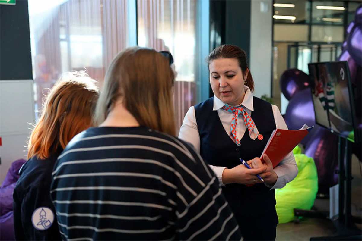 С будущим местом работы определились 94% студентов в Новгородской области