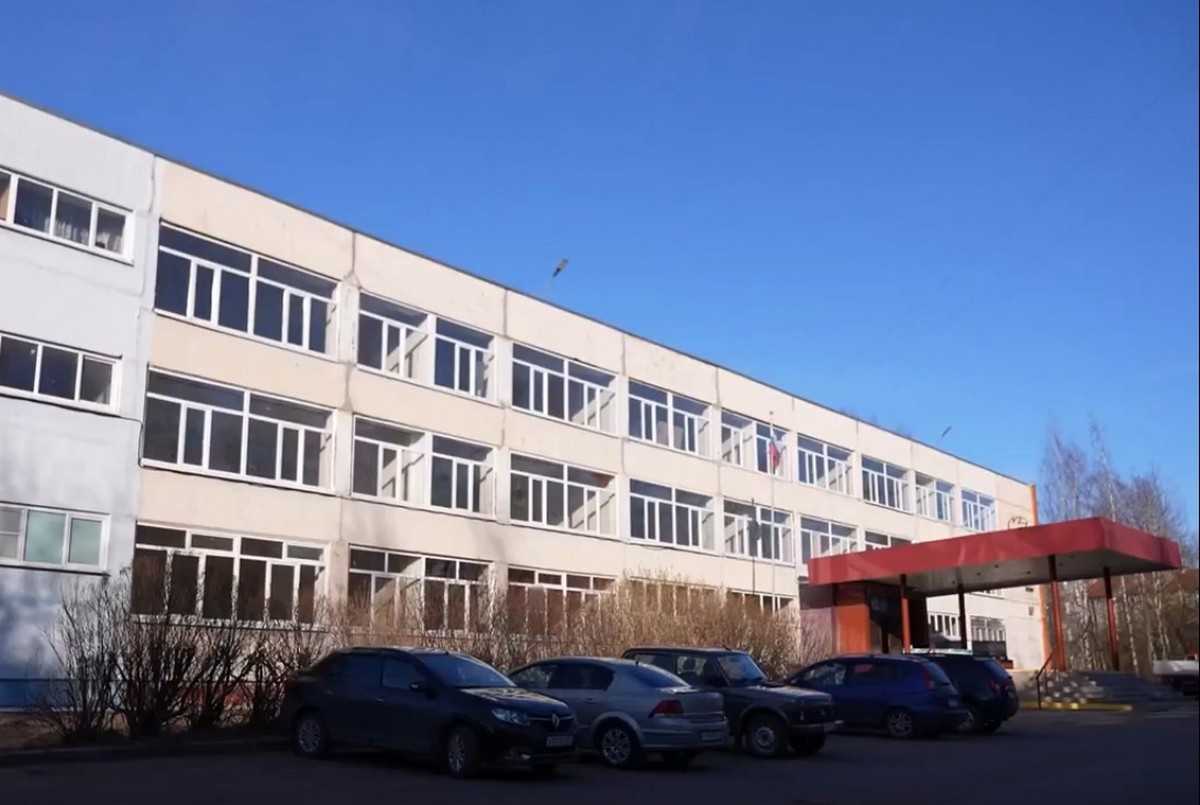 Ремонт в новгородской школе №16 должны завершить к концу августа