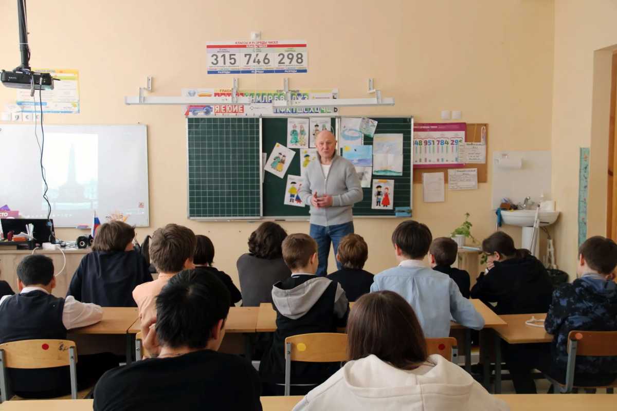 Школьникам в Великом Новгороде рассказали о геноциде советского народа нацистами