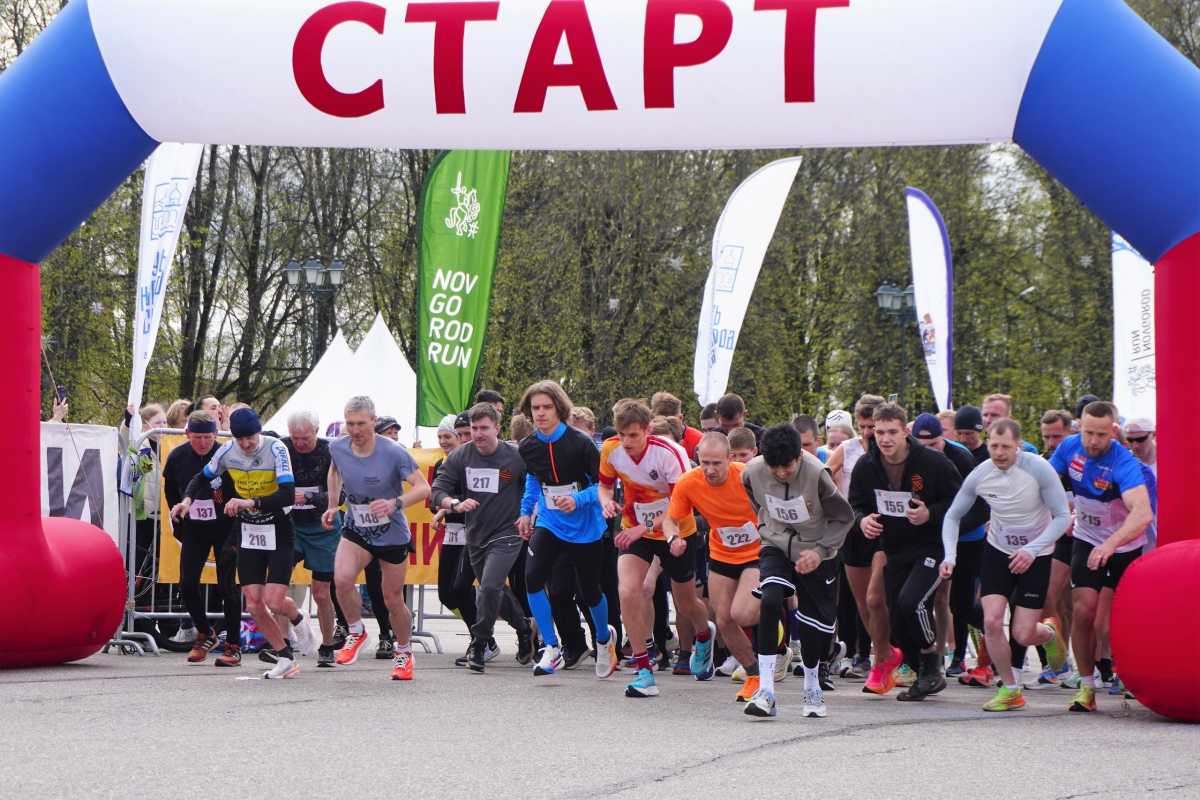 Новгородцев приглашают на легкоатлетическую эстафету ко Дню Победы