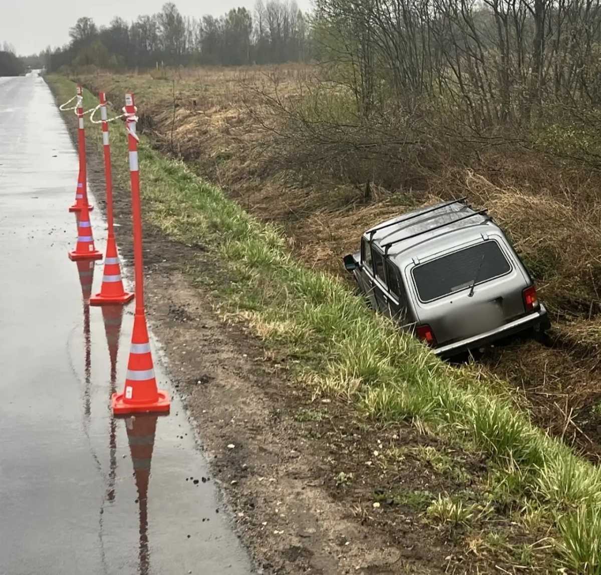В Новгородском округе нетрезвый водитель уехал в кювет