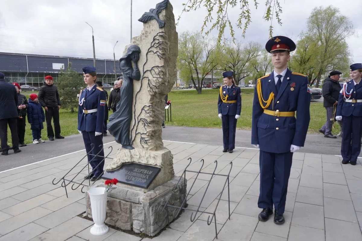 В Новгородской области поддерживают 570 ликвидаторов аварии в Чернобыле и инвалидов катастрофы