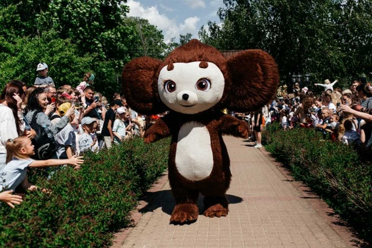 «Шоу ростовых кукол» соберёт в Великом Новгороде рекордное число сказочных персонажей «Шоу ростовых кукол» соберёт в Великом Новгороде рекордное число сказочных персонажей