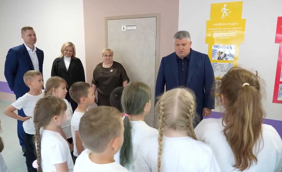 У школы в новгородском Пролетарии появится велопарковка и благоустроенный двор У школы в новгородском Пролетарии появится велопарковка и благоустроенный двор