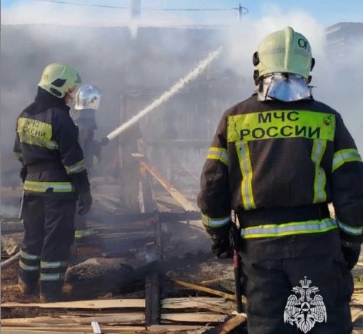 На М-11 в Окуловском округе сгорел прицеп грузовика На М-11 в Окуловском округе сгорел прицеп грузовика