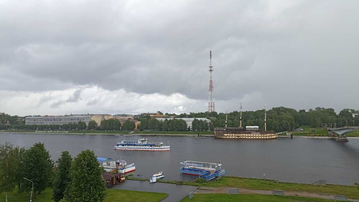 Дожди и грозы ожидают Новгородскую область в длинные выходные Дожди и грозы ожидают Новгородскую область в длинные выходные
