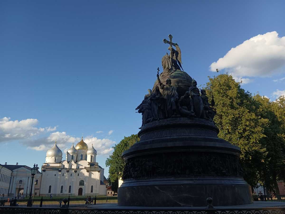 Валентина Матвиенко поздравила жителей региона с Днём рождения Новгородкой области Валентина Матвиенко поздравила жителей региона с Днём рождения Новгородкой области