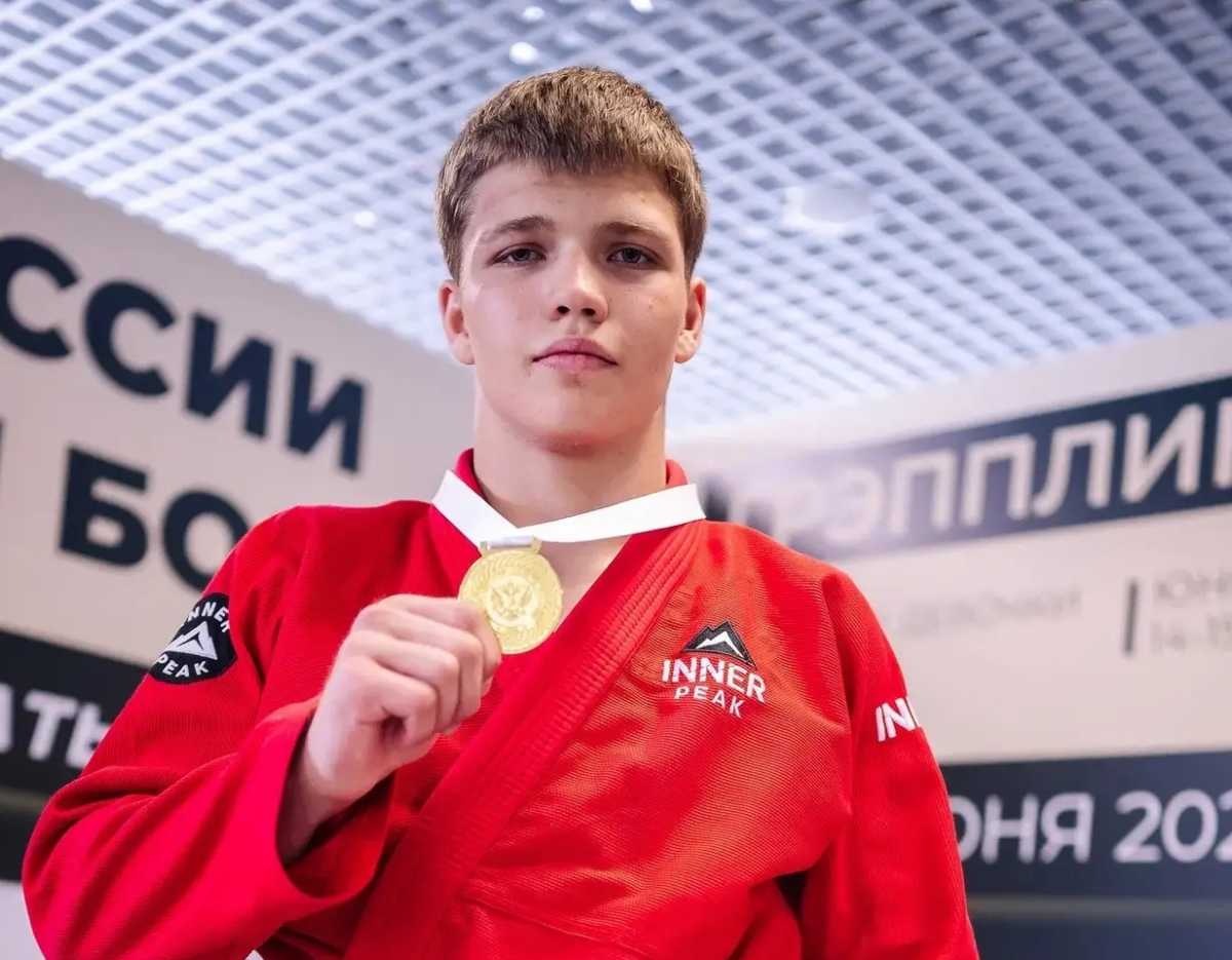 Новгородский борец Тимофей Смыслов выиграл первенство России по грэпплинг-ги Новгородский борец Тимофей Смыслов выиграл первенство России по грэпплинг-ги