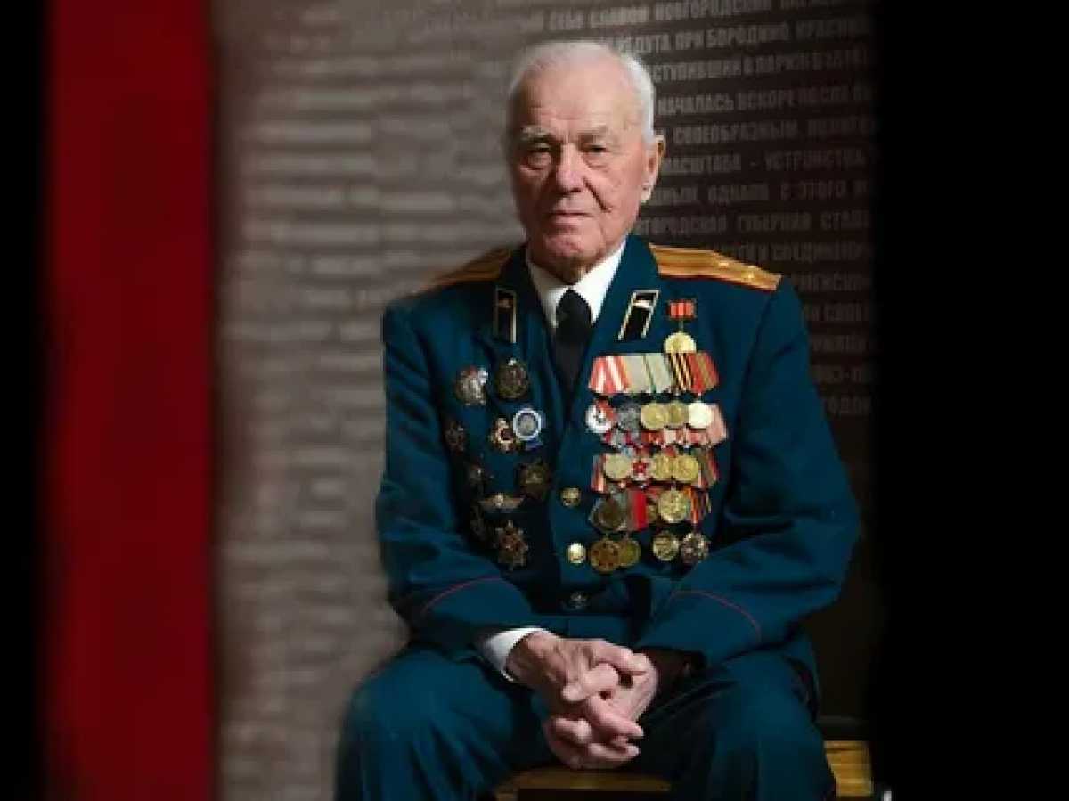 В Великом Новгороде планируют создать сквер ветерана Александра Попова В Великом Новгороде планируют создать сквер ветерана Александра Попова