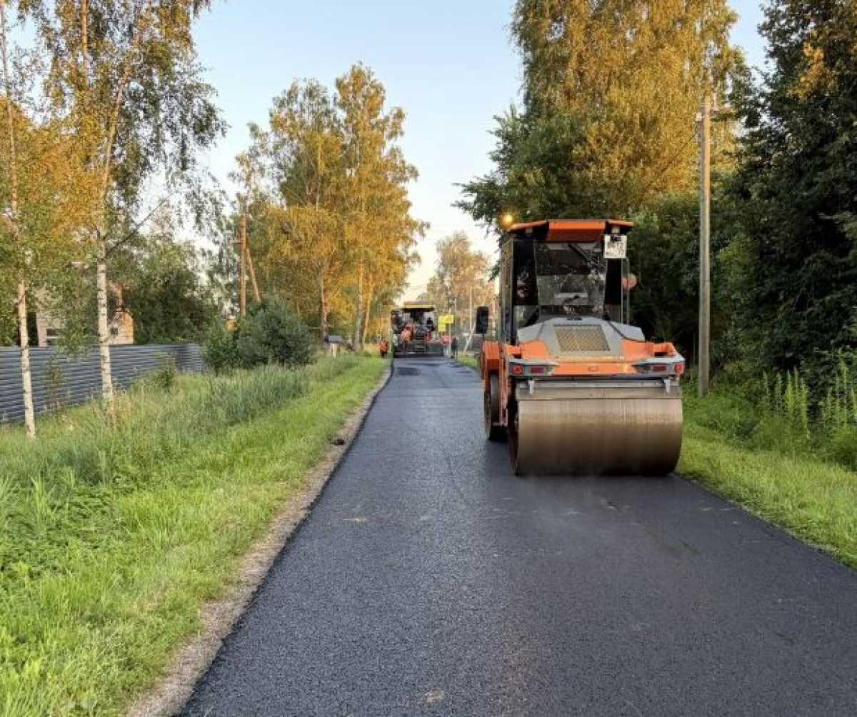 В Парфинском округе завершают ремонт дороги для 350 жителей деревень В Парфинском округе завершают ремонт дороги для 350 жителей деревень