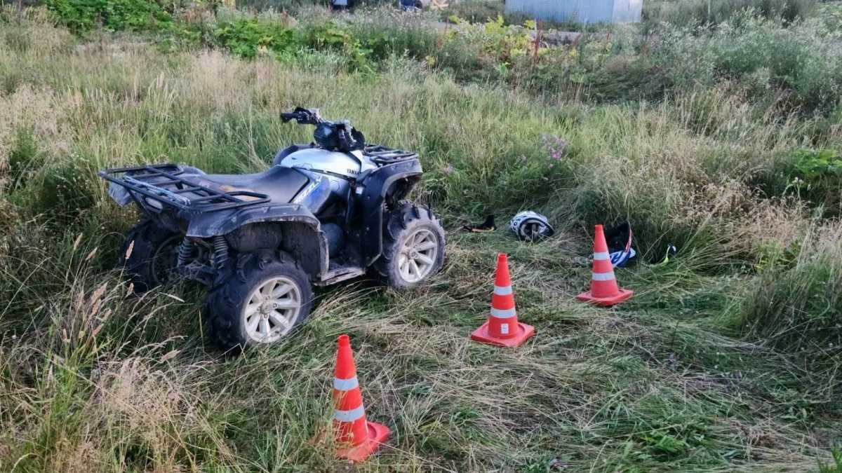 В Чудовском округе 18-летнюю девушку госпитализировали после падения с квадроцикла В Чудовском округе 18-летнюю девушку госпитализировали после падения с квадроцикла