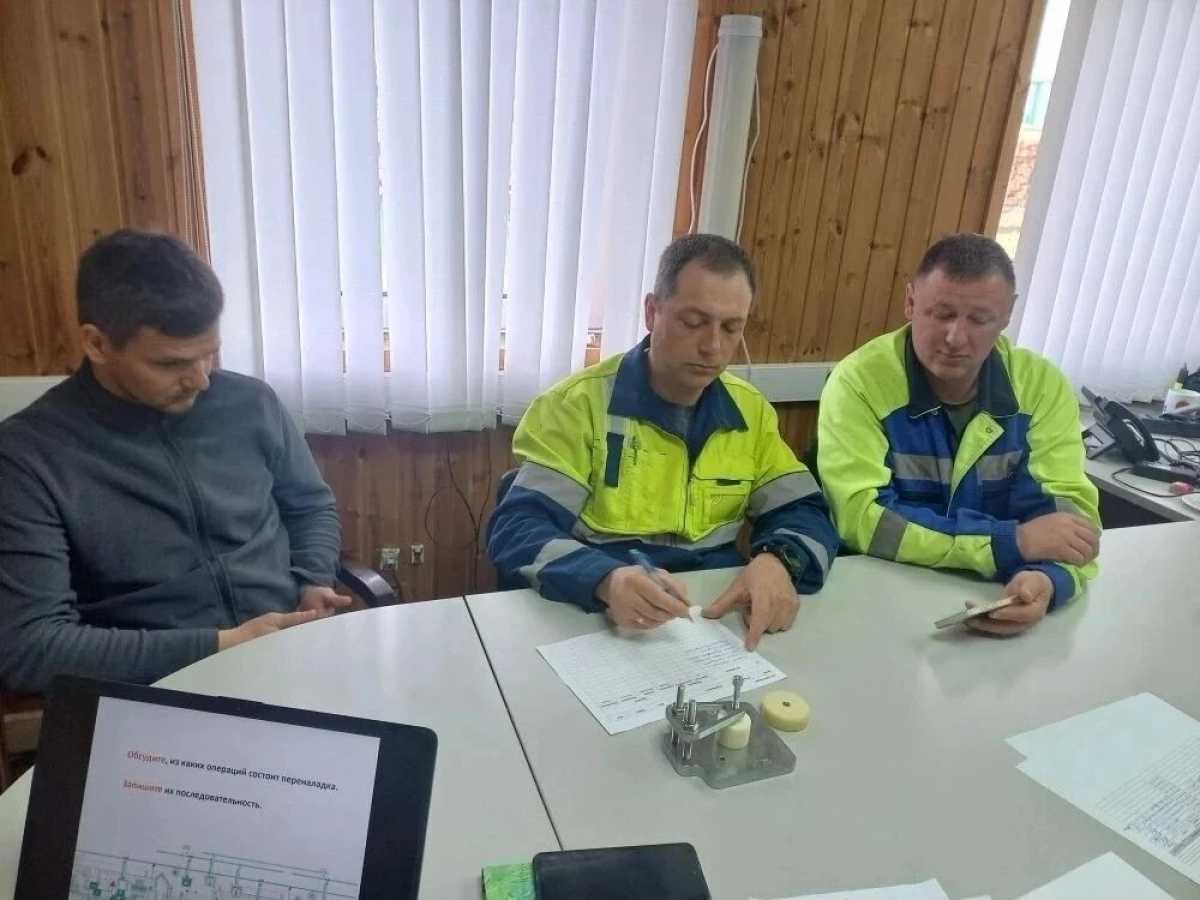 Работники маловишерского деревообрабатывающего предприятия учатся бережливому производству Работники маловишерского деревообрабатывающего предприятия учатся бережливому производству