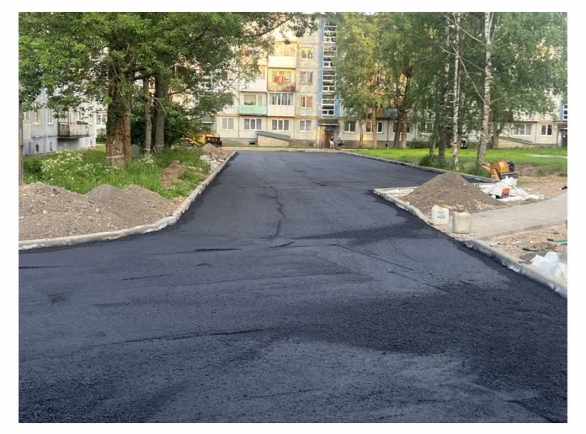 Между улицами Труда и Радищева в Валдае оборудуют детскую площадку и сделают новое освещение Между улицами Труда и Радищева в Валдае оборудуют детскую площадку и сделают новое освещение
