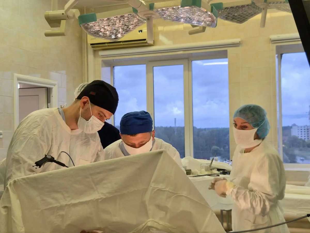 Новгородские хирурги применили флуоресцентную визуализацию при удалении у пациента желчного пузыря Новгородские хирурги применили флуоресцентную визуализацию при удалении у пациента желчного пузыря
