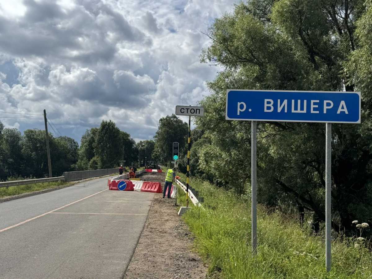 В Новгородском округе начался ремонт моста через реку Вишера В Новгородском округе начался ремонт моста через реку Вишера