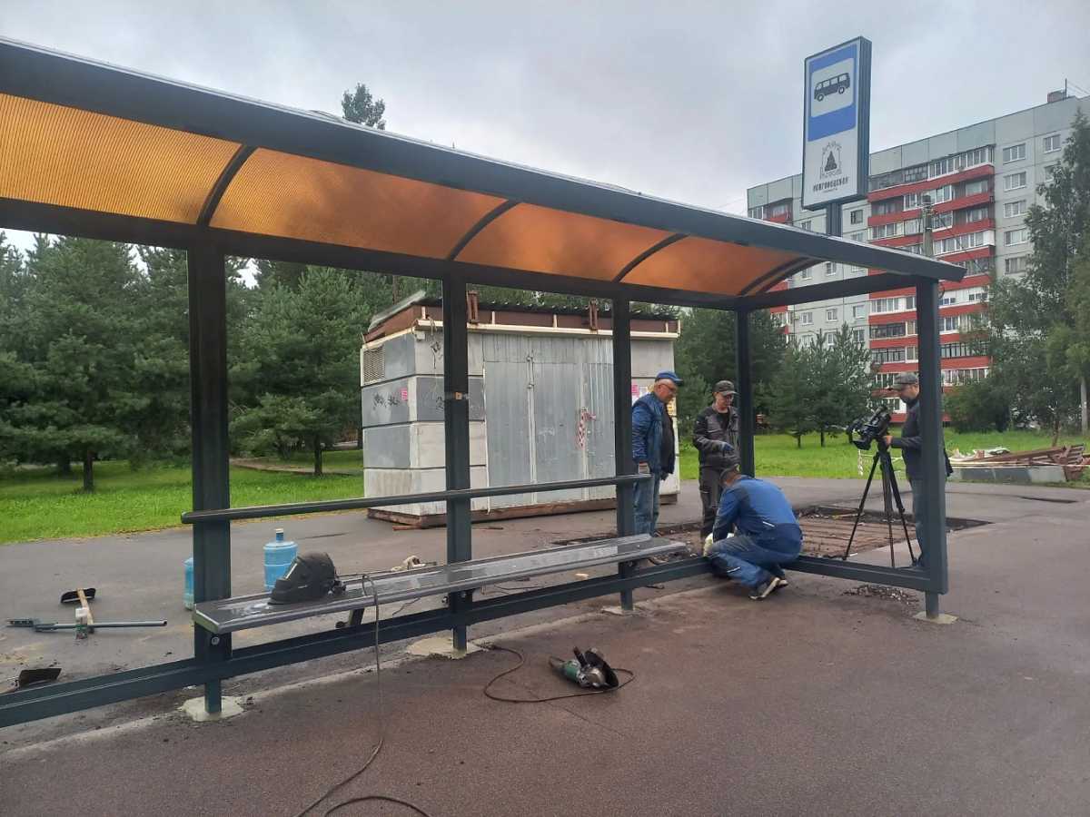 В Великом Новгороде установят ещё 12 автобусных остановок В Великом Новгороде установят ещё 12 автобусных остановок