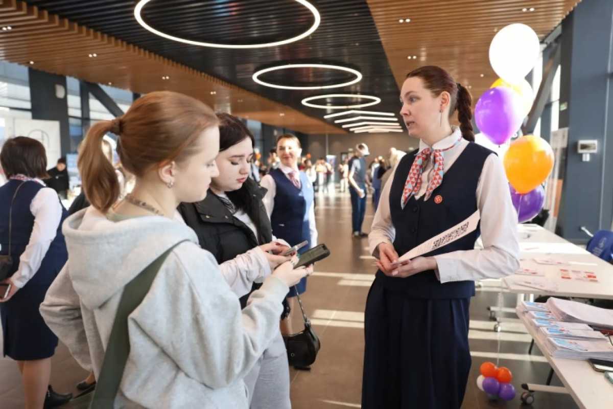 Около 9,5 тысяч новгородских студентов присоединились к проекту по профориентации Около 9,5 тысяч новгородских студентов присоединились к проекту по профориентации