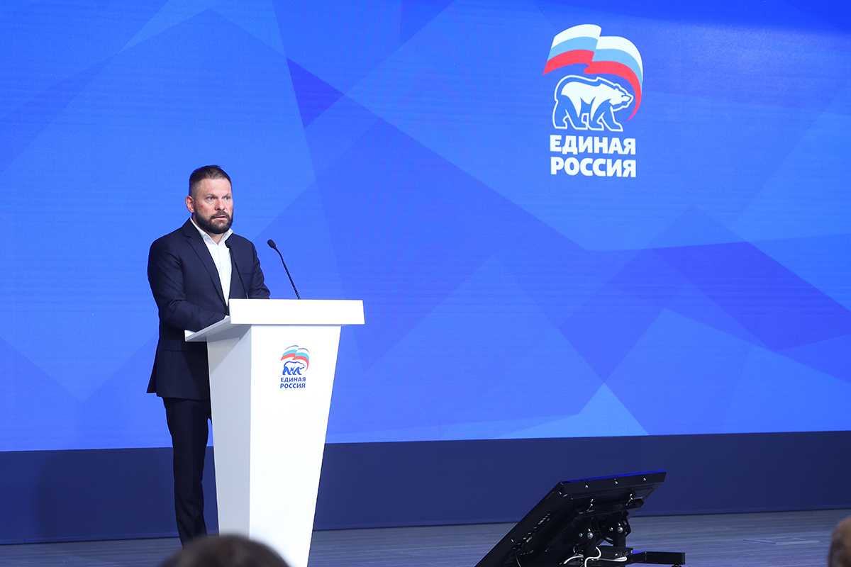 «Будущее за теми, кто небезразличен к чужому горю»: Евгений Поддубный поддержал добровольцев «Будущее за теми, кто небезразличен к чужому горю»: Евгений Поддубный поддержал добровольцев