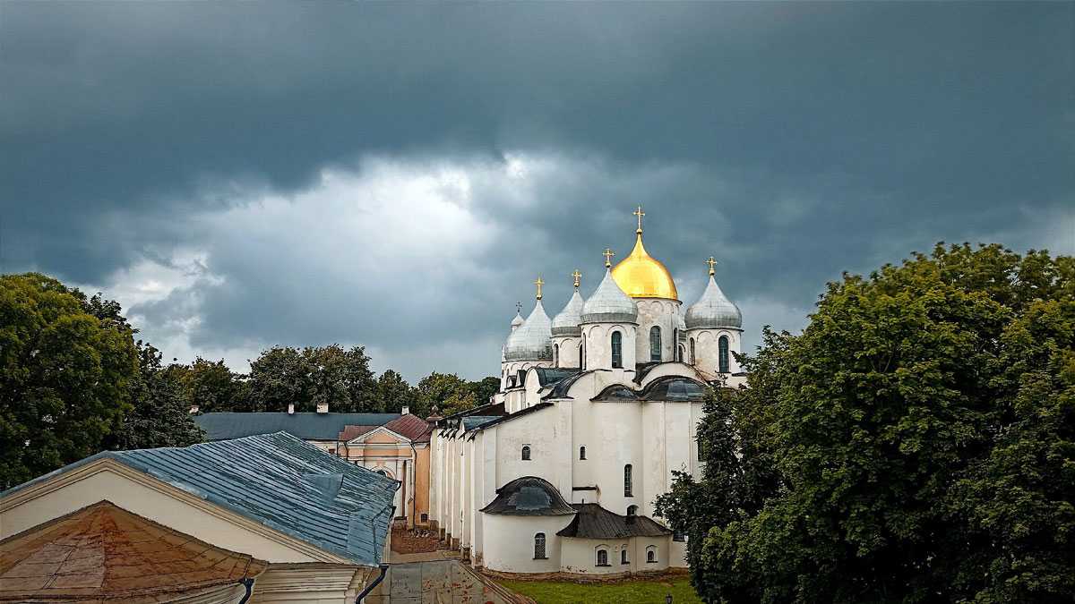 На Новгородскую область надвигаются сильные дожди и грозы На Новгородскую область надвигаются сильные дожди и грозы