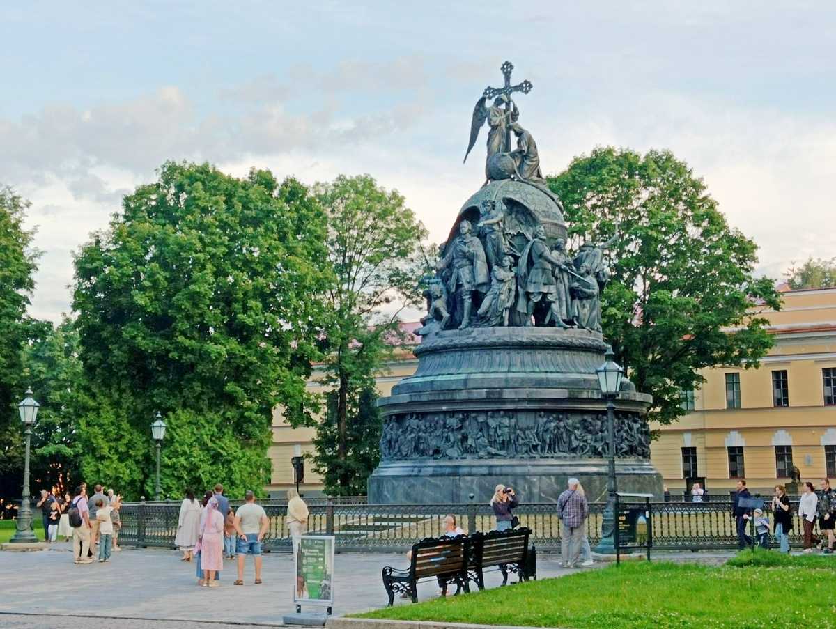 Памятник «Тысячелетие России» в Великом Новгороде ждёт реставрация Памятник «Тысячелетие России» в Великом Новгороде ждёт реставрация
