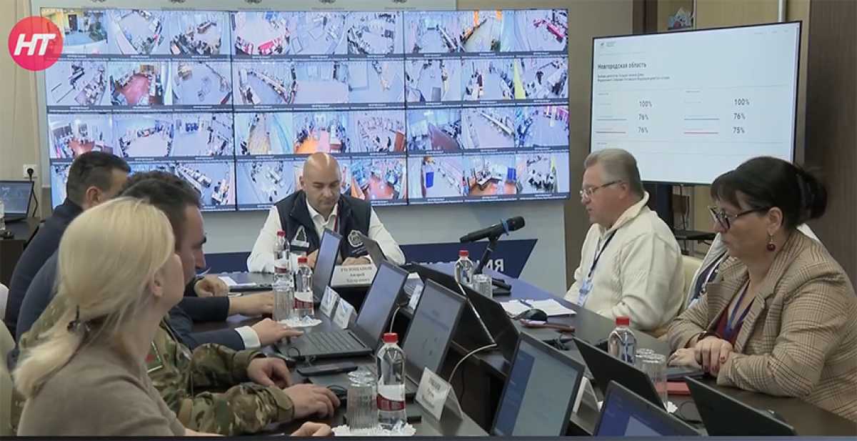Общественные наблюдатели следят за выборами в Новгородской области в режиме реального времени Общественные наблюдатели следят за выборами в Новгородской области в режиме реального времени
