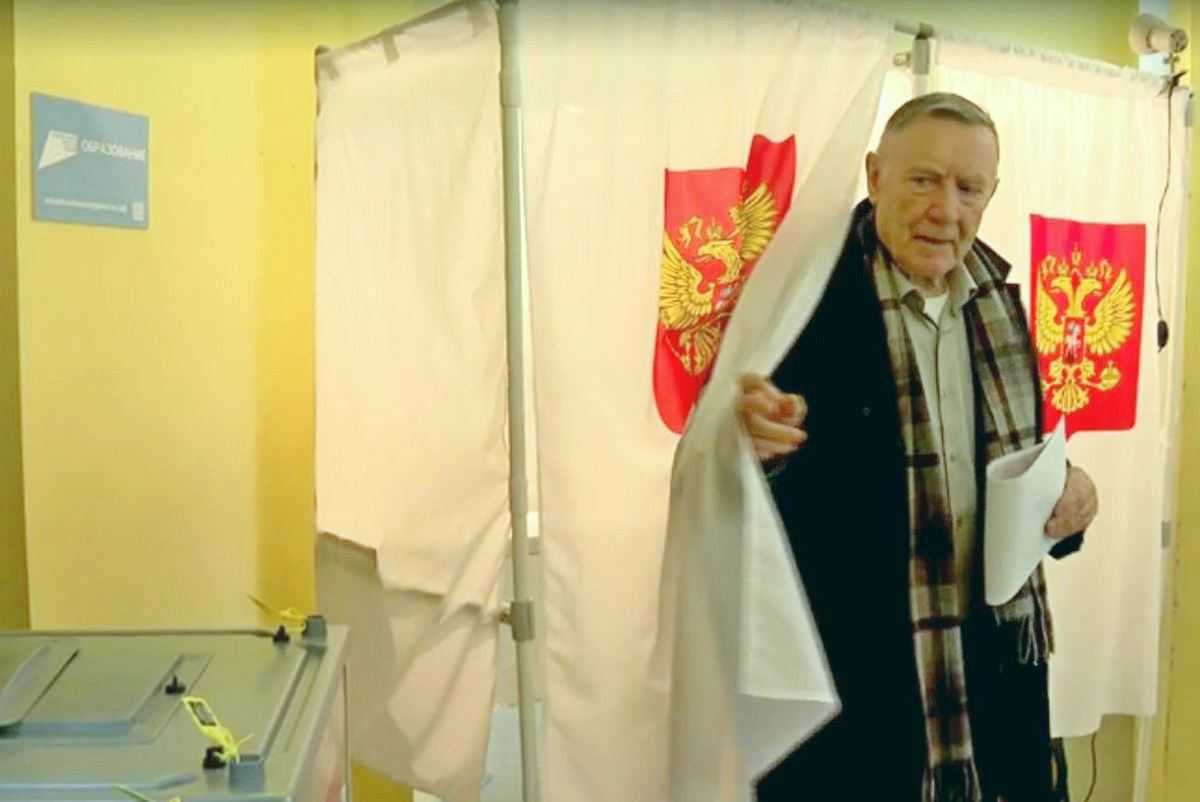 Историк Виктор Смирнов напомнил, что Великий Новгород был родиной демократии Историк Виктор Смирнов напомнил, что Великий Новгород был родиной демократии