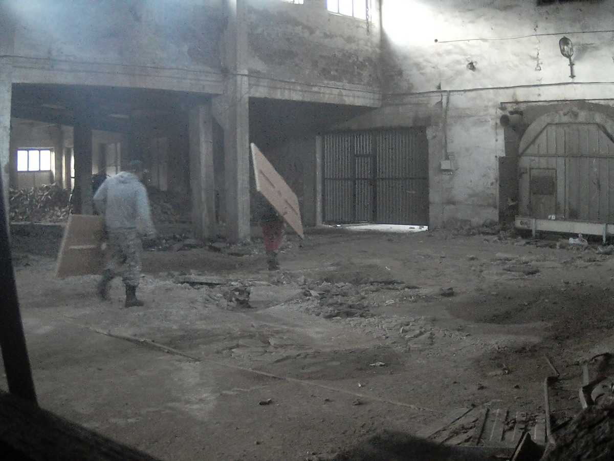 Фотоловушки помогли поймать двоих похитителей дверей в Демянском округе Фотоловушки помогли поймать двоих похитителей дверей в Демянском округе