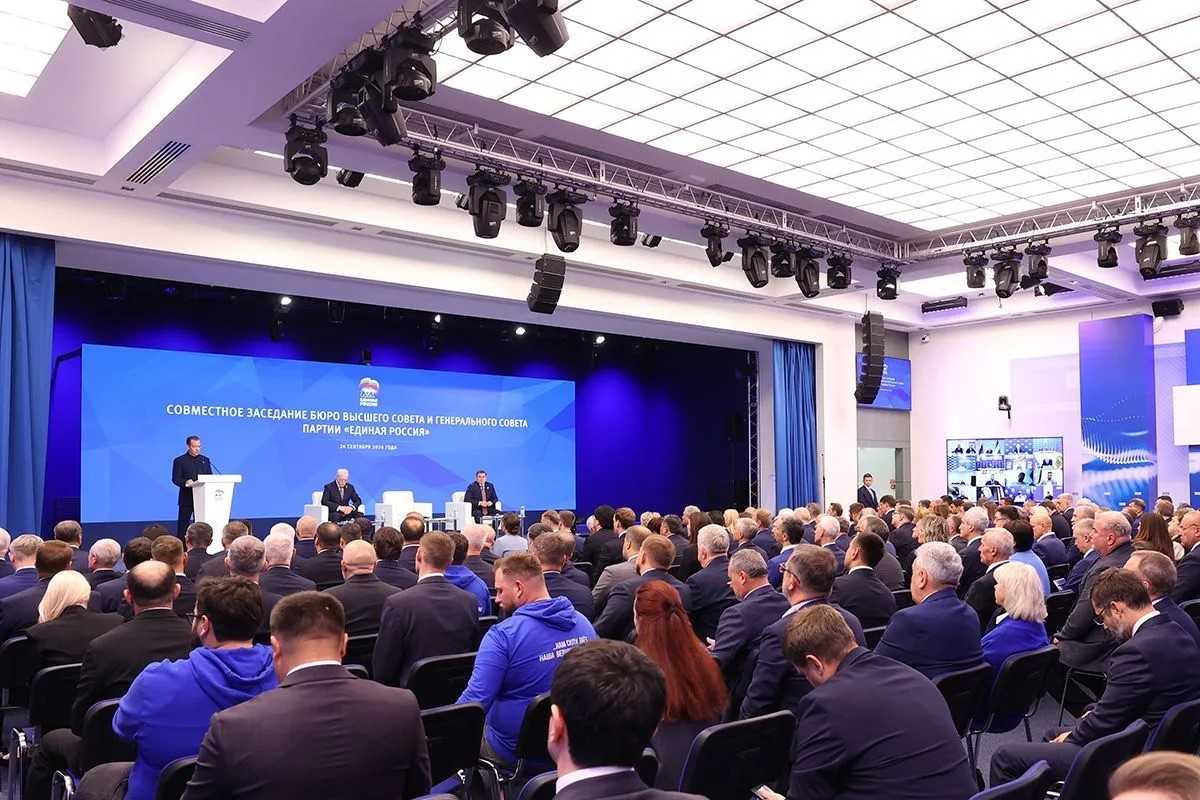 «Единая Россия» получила 349 мандатов в новом созыве Госдумы «Единая Россия» получила 349 мандатов в новом созыве Госдумы