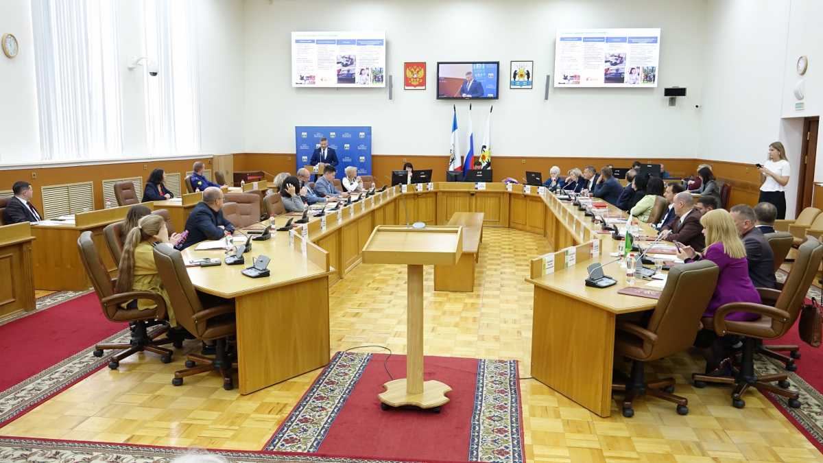 Двое депутатов Думы Великого Новгорода досрочно слагают полномочия Двое депутатов Думы Великого Новгорода досрочно слагают полномочия