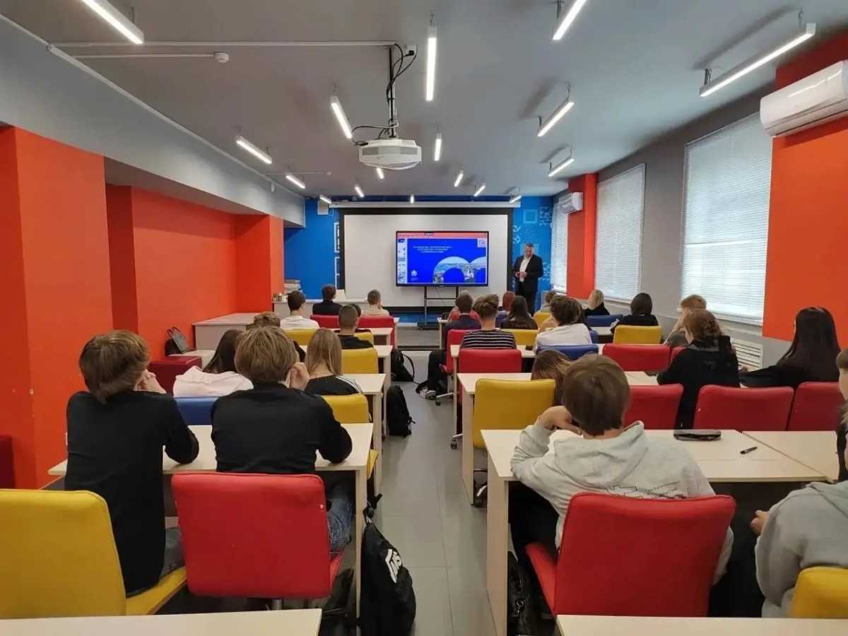 В колледжах и техникумах Новгородской области пройдёт день открытых дверей В колледжах и техникумах Новгородской области пройдёт день открытых дверей