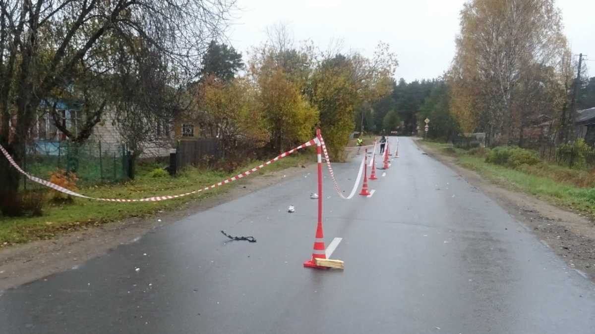 В ГАИ рассказали подробности ДТП в Хвойной, в котором погиб мужчина и пострадала женщина В ГАИ рассказали подробности ДТП в Хвойной, в котором погиб мужчина и пострадала женщина