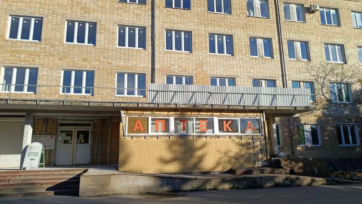 В поликлинике №4 в Великом Новгороде поменяли все окна В поликлинике №4 в Великом Новгороде поменяли все окна